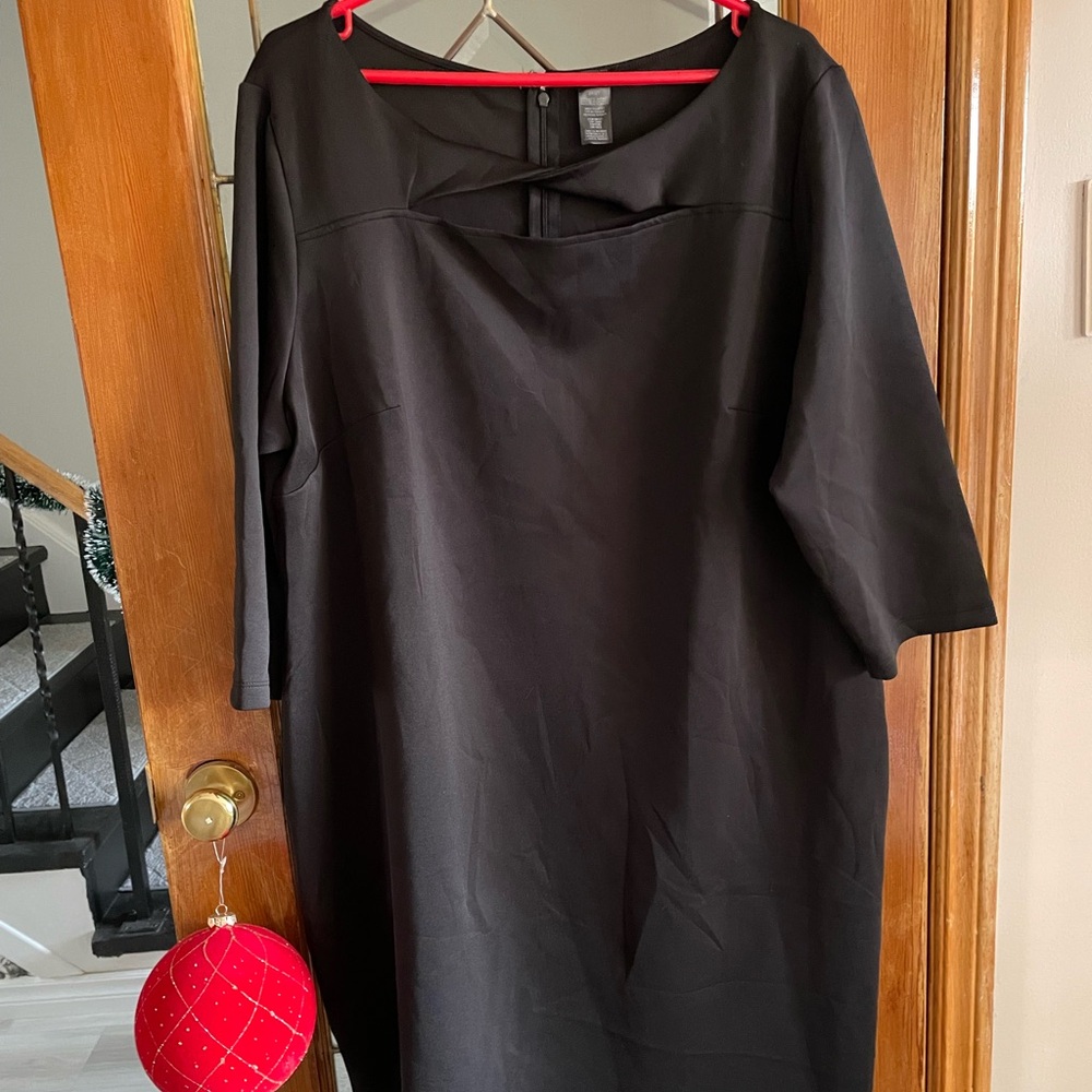 Women’s brand new blackk dressss by Mark